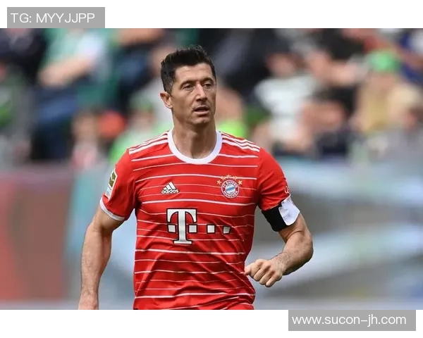 莱万回归老东家破门拜仁球迷怒斥其忘恩负义情深意重