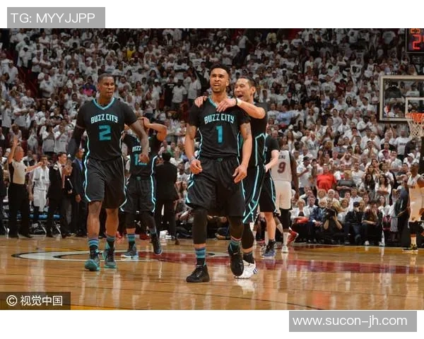 黄蜂与骑士激战11月16日球迷期待精彩对决与精彩表现