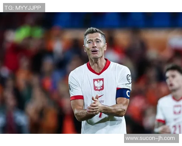 莱万：从足球天才到世界巨星的辉煌旅程与传奇故事